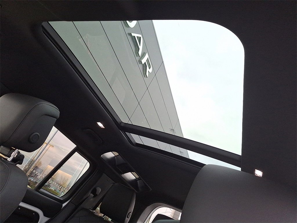 New 2026 Land Rover Defender 110 S image 10