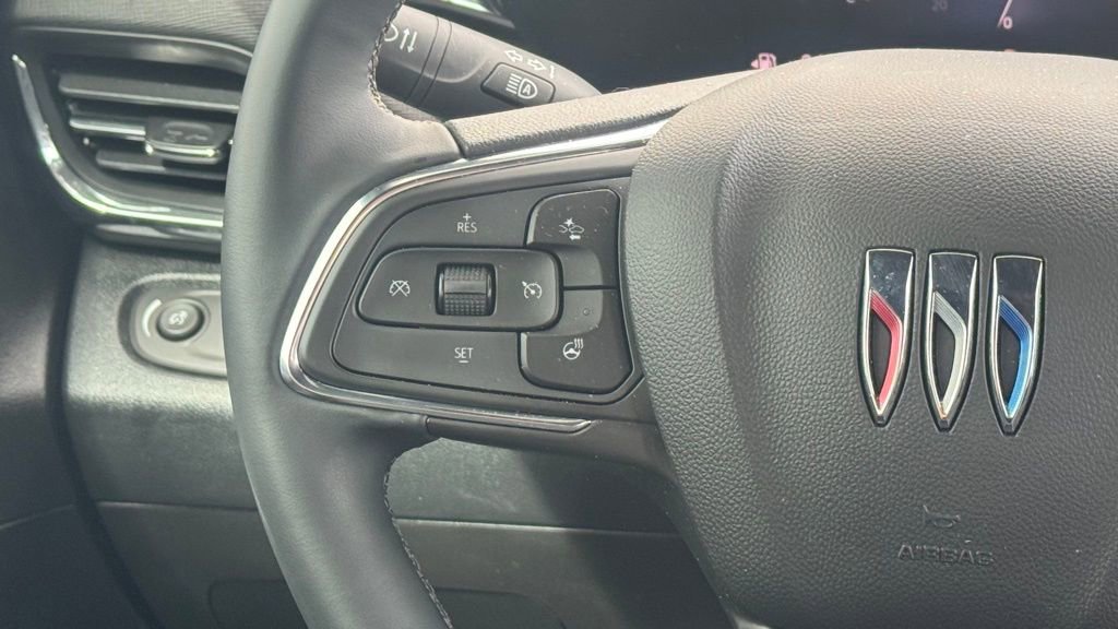 Used 2025 Buick Envista Preferred w/ Convenience I Package FWD image 15