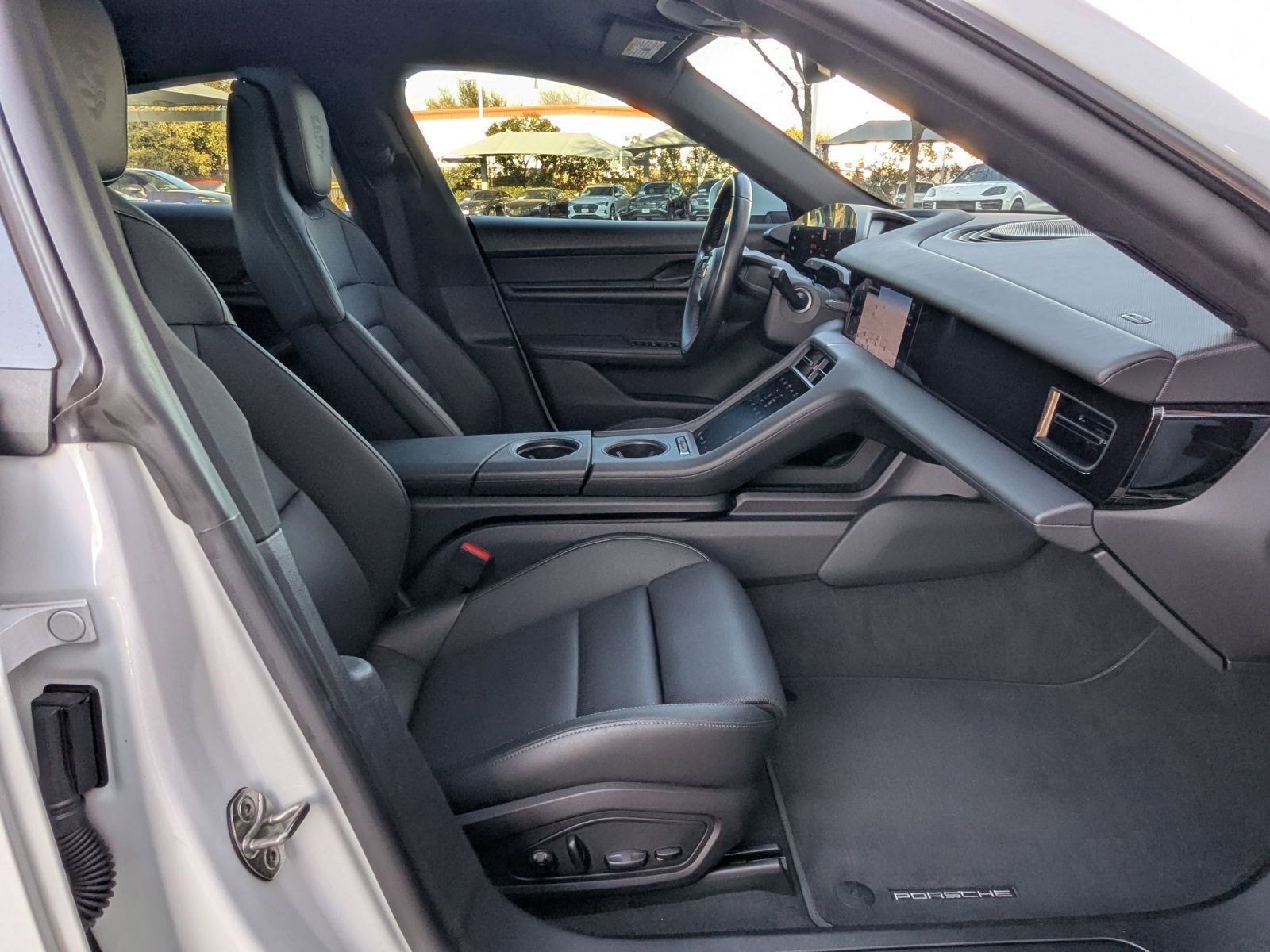 Certified 2021 Porsche Taycan image 23