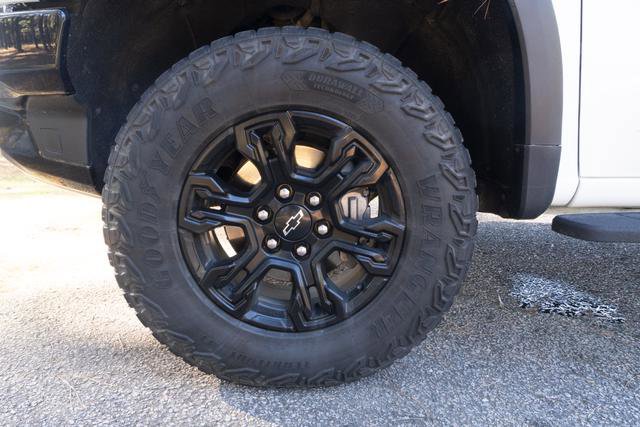 Used 2022 Chevrolet Silverado 1500 ZR2 w/ Technology Package image 41