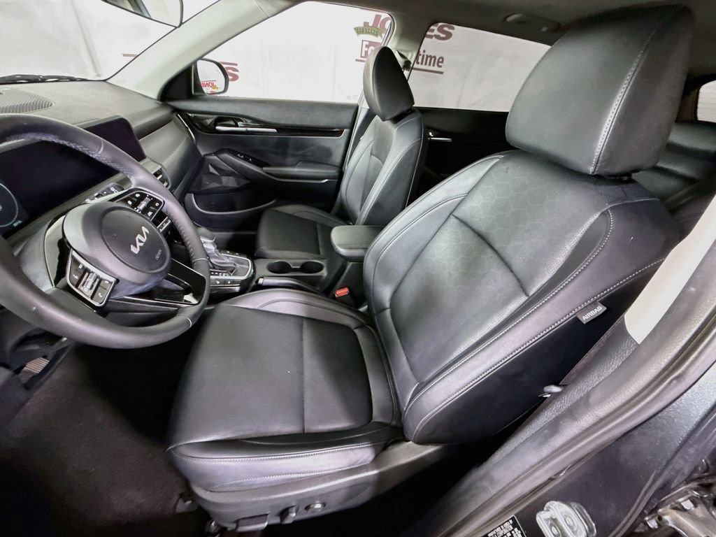 Used 2024 Kia Seltos EX AWD/4WD image 27