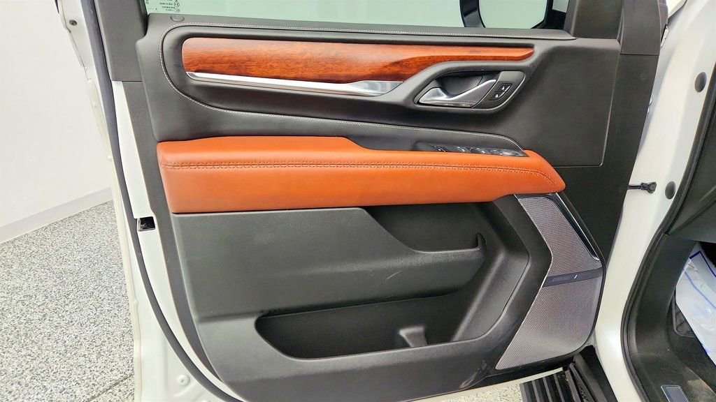 Used 2023 GMC Yukon Denali Ultimate image 10