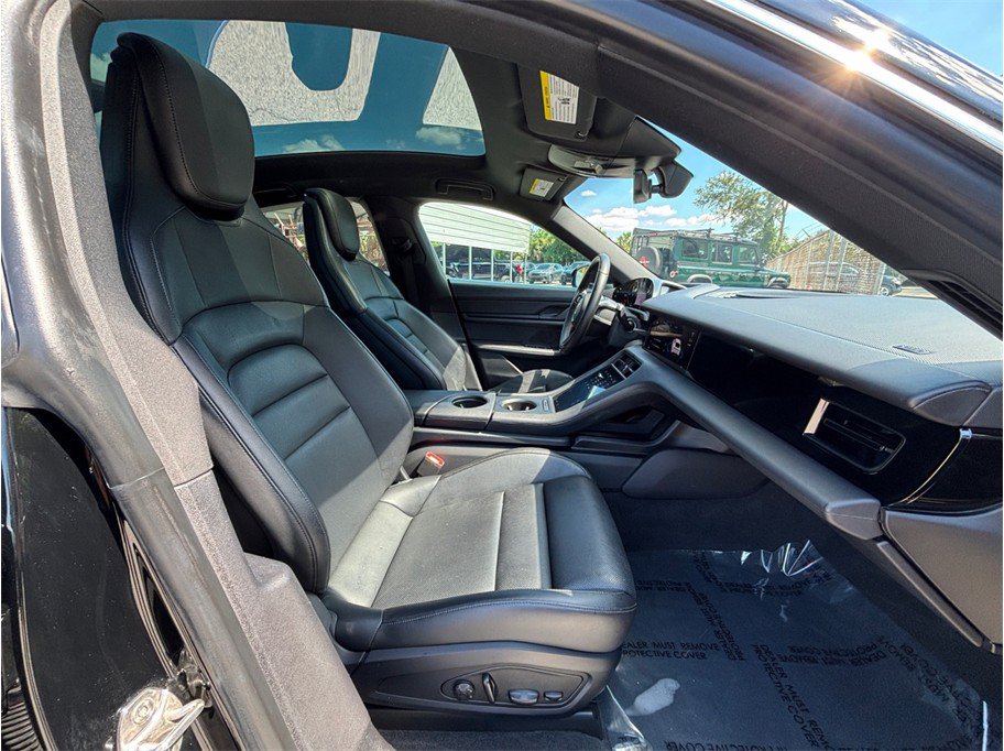 Used 2020 Porsche Taycan 4S w/ Premium Package AWD/4WD image 45
