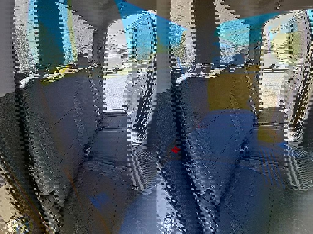 Used 2023 Chevrolet Silverado 1500 Custom image 24