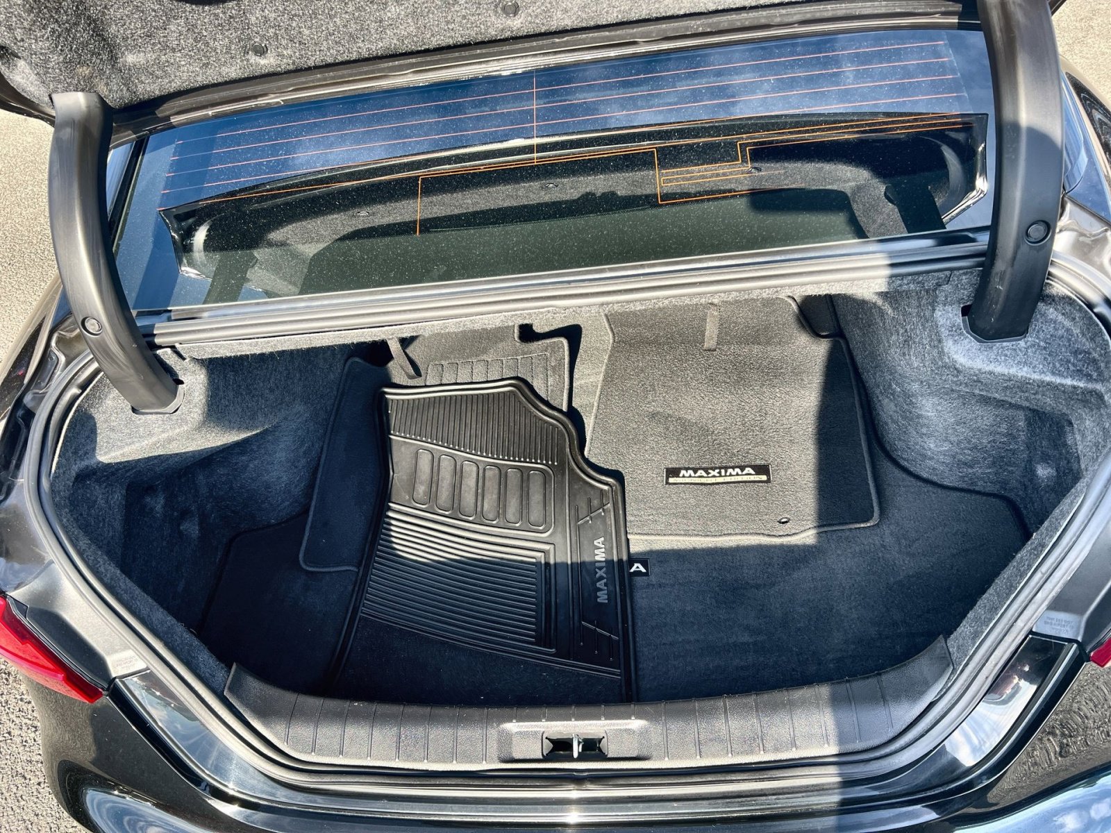 Used 2017 Nissan Maxima SR w/ Midnight Edition image 25