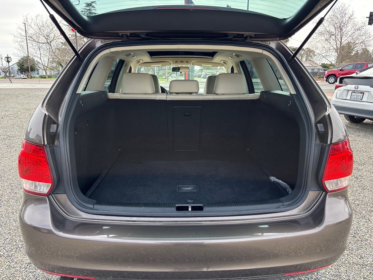 Used 2012 Volkswagen Jetta TDI image 8