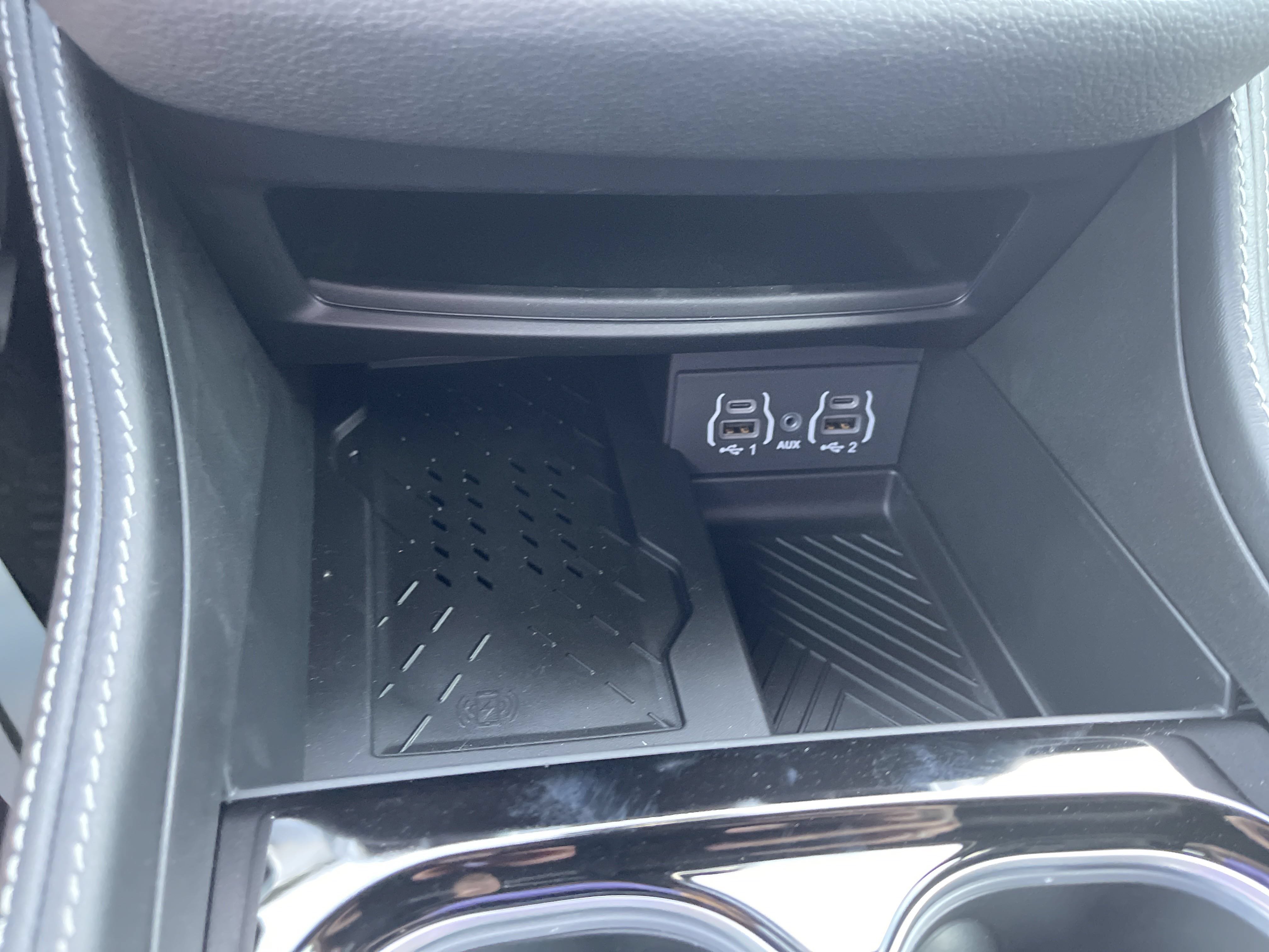 New 2025 Chrysler Pacifica Limited FWD image 28