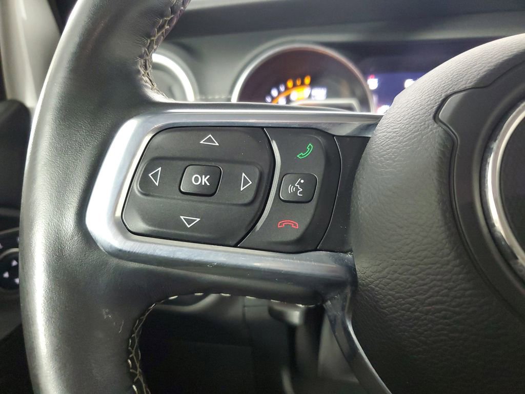 Used 2020 Jeep Wrangler Unlimited Sahara image 22