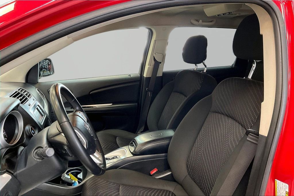 Used 2019 Dodge Journey SE w/ Connectivity Group FWD image 22