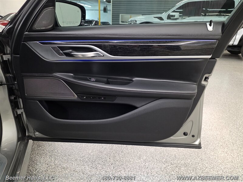 Used 2020 BMW 750i xDrive w/ Executive Package AWD/4WD image 35