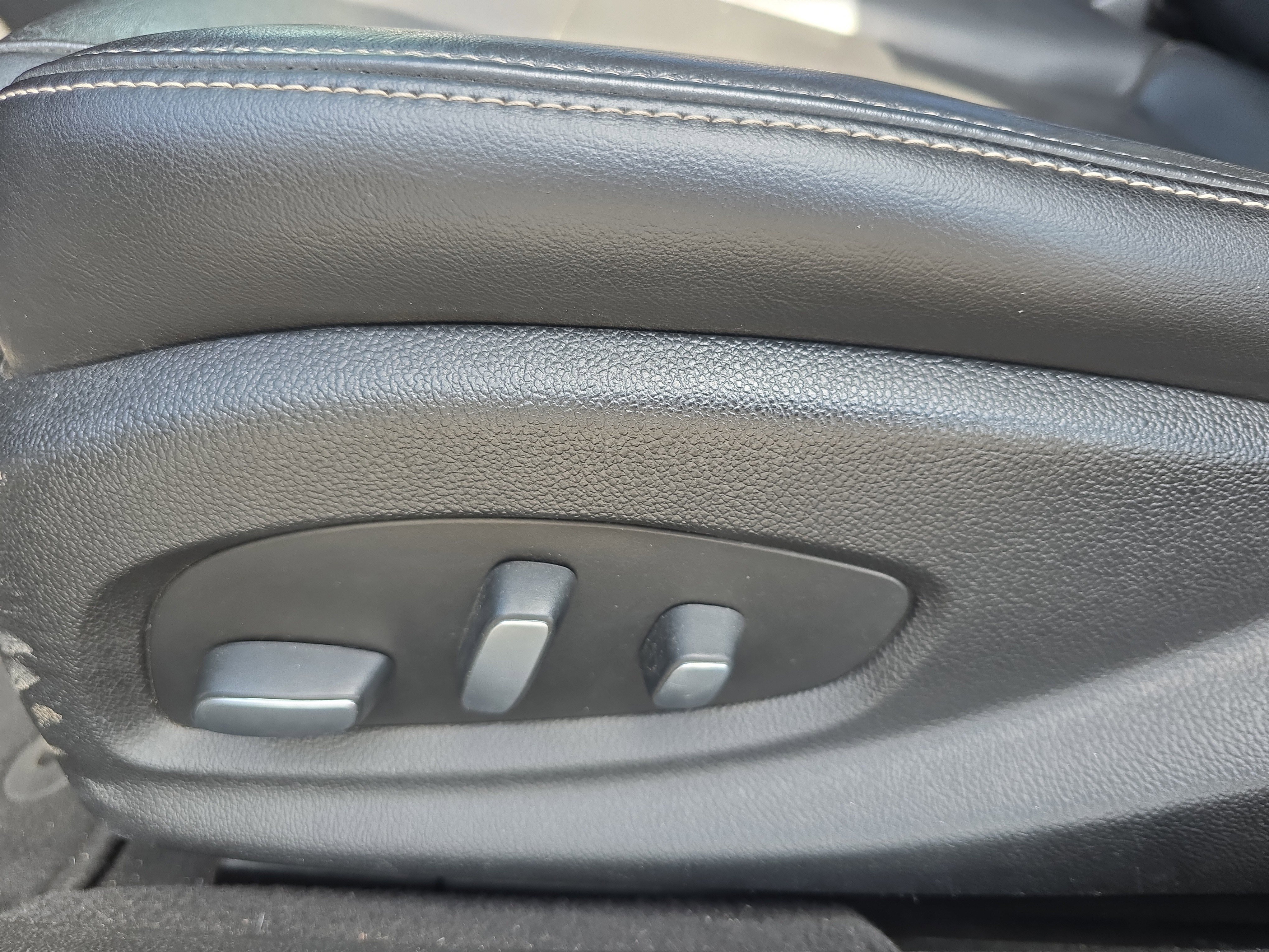 Used 2019 Cadillac XTS Luxury w/ Driver Awareness Package image 19