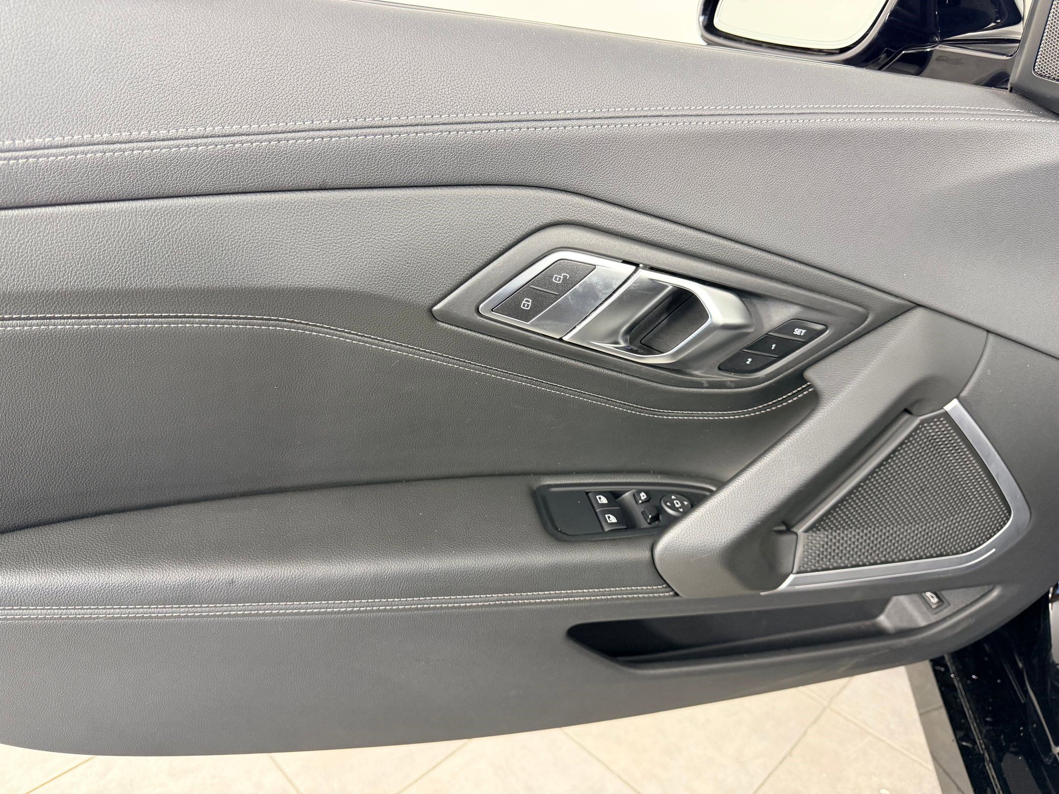 Used 2020 BMW Z4 M40i w/ Driving Assistance Package image 12