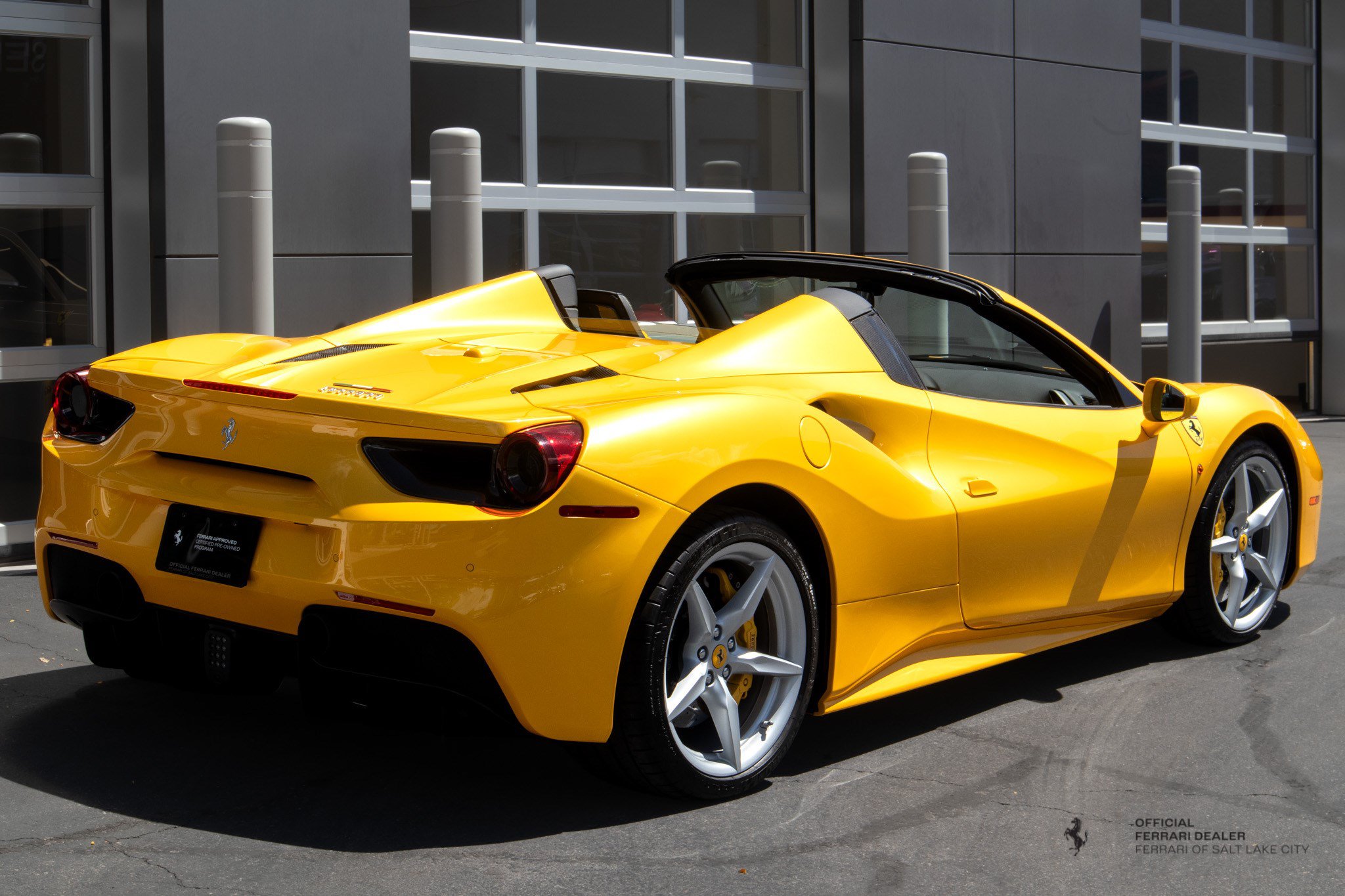 Certified 2019 Ferrari 488 Spider RWD image 7