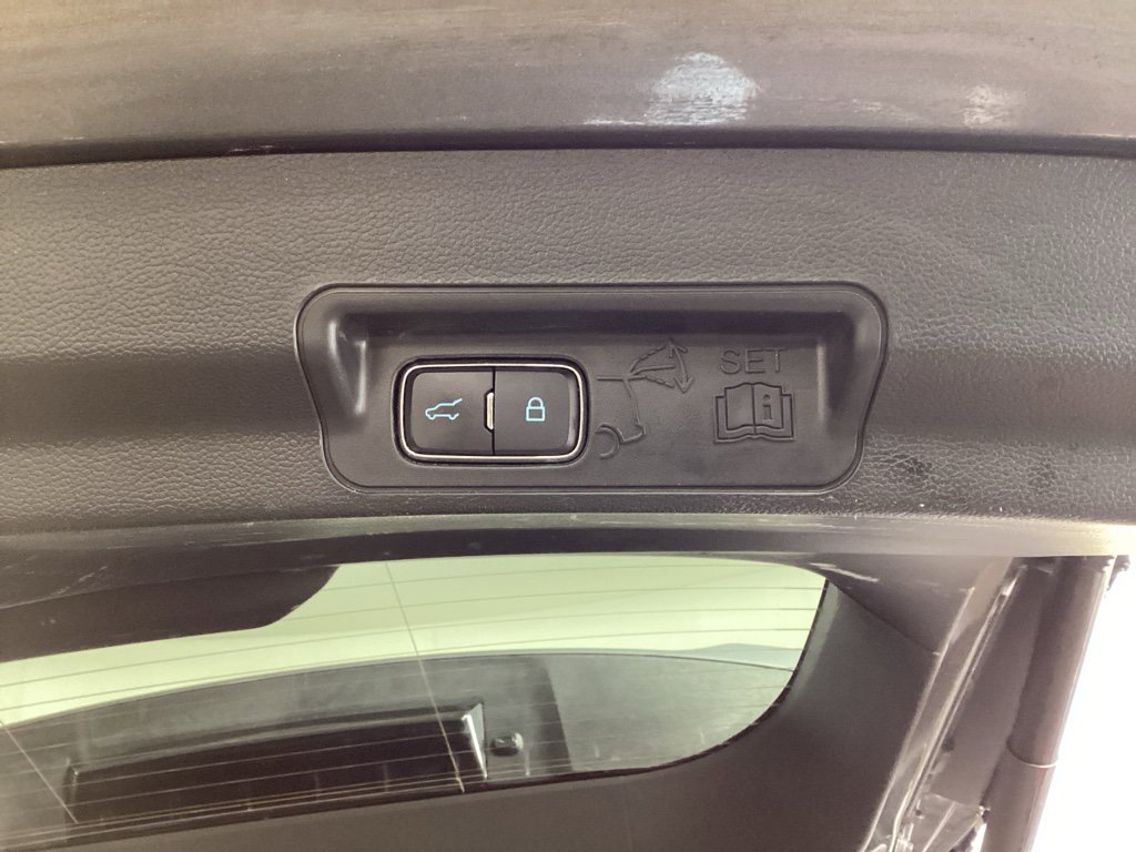 Used 2023 Ford Explorer XLT w/ Equipment Group 202A image 34