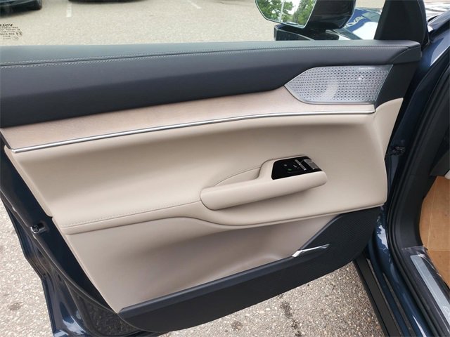 New 2025 Volvo EX90 Ultra image 10