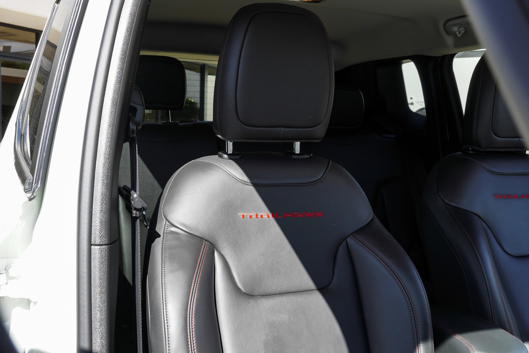 Used 2023 Jeep Renegade Trailhawk w/ Trailhawk Elite Group AWD/4WD image 24