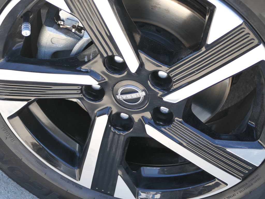 Used 2024 Nissan Sentra SV FWD image 9