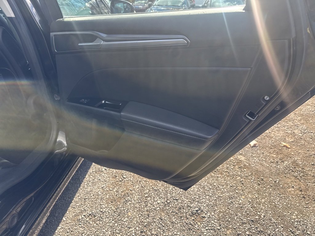 Used 2015 Ford Fusion Titanium image 34