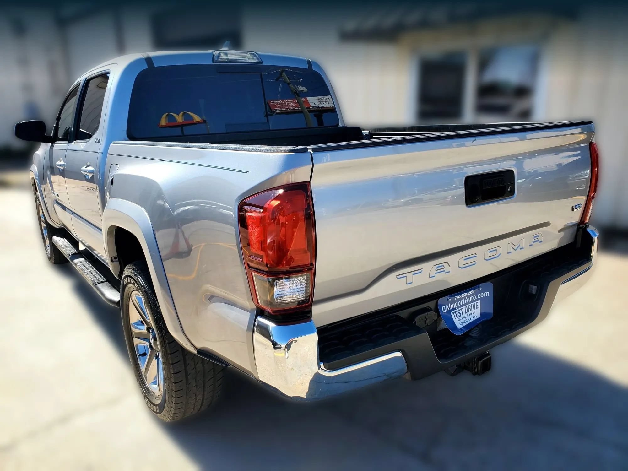Used 2019 Toyota Tacoma SR5 RWD image 9