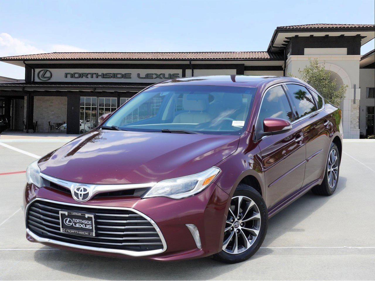 Used 2016 Toyota Avalon XLE