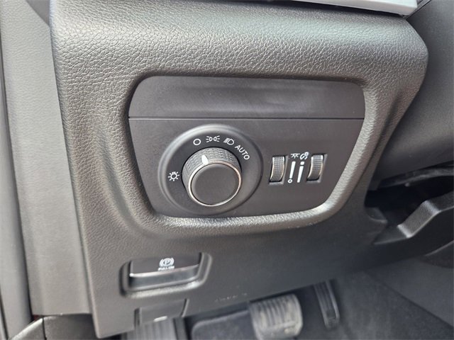 Certified 2025 Jeep Grand Cherokee Altitude image 23