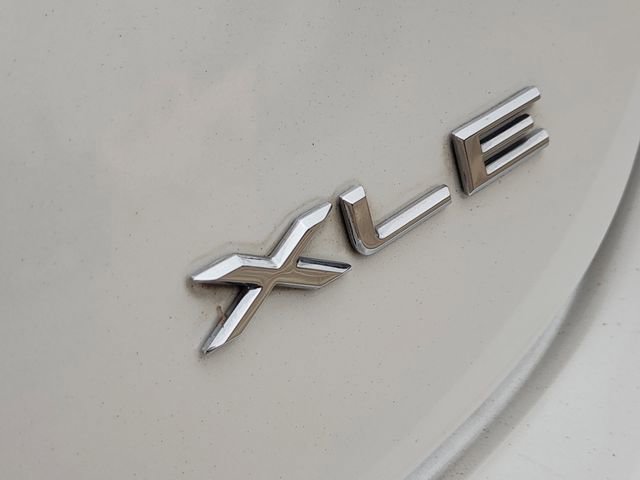 Used 2018 Toyota Avalon XLE FWD image 7