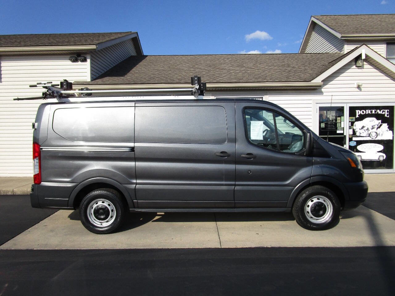 Used 2016 Ford Transit 150 130 Low Roof image 2