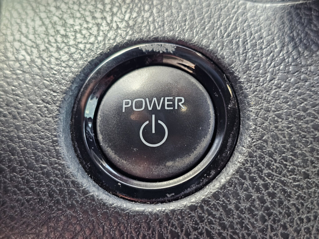 Used 2025 Toyota Camry XSE FWD image 28