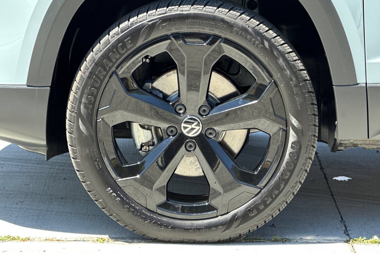 Certified 2026 Volkswagen Taos SE AWD/4WD image 26