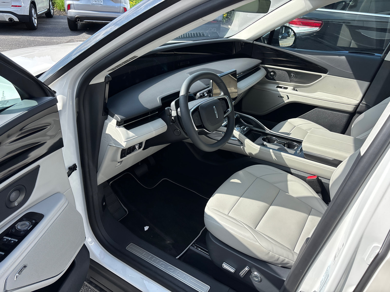 New 2026 Lincoln Nautilus Premier w/ Equipment Group 102A AWD/4WD image 25