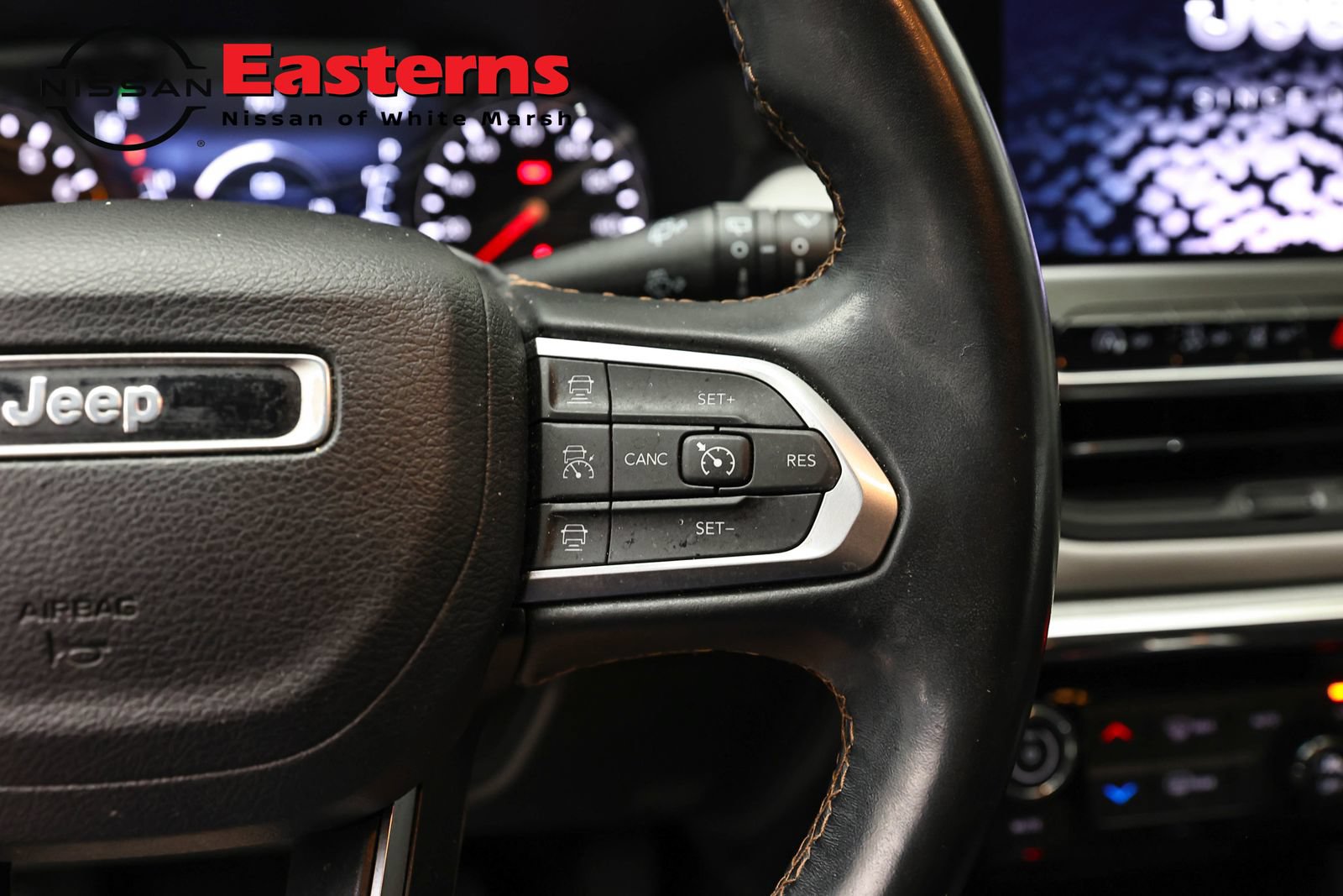 Used 2022 Jeep Compass Limited AWD/4WD image 16