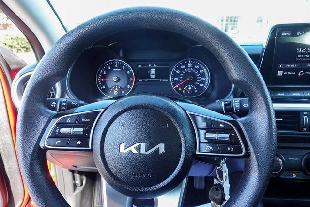 Used 2023 Kia Forte LXS w/ LXS Technology Package image 12