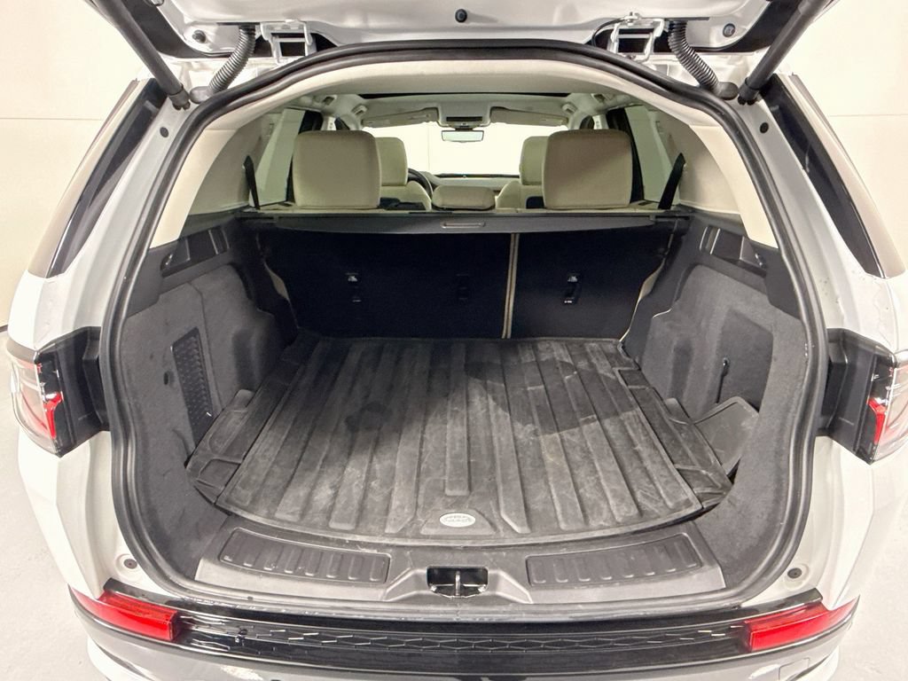Certified 2025 Land Rover Discovery Sport S AWD/4WD image 28