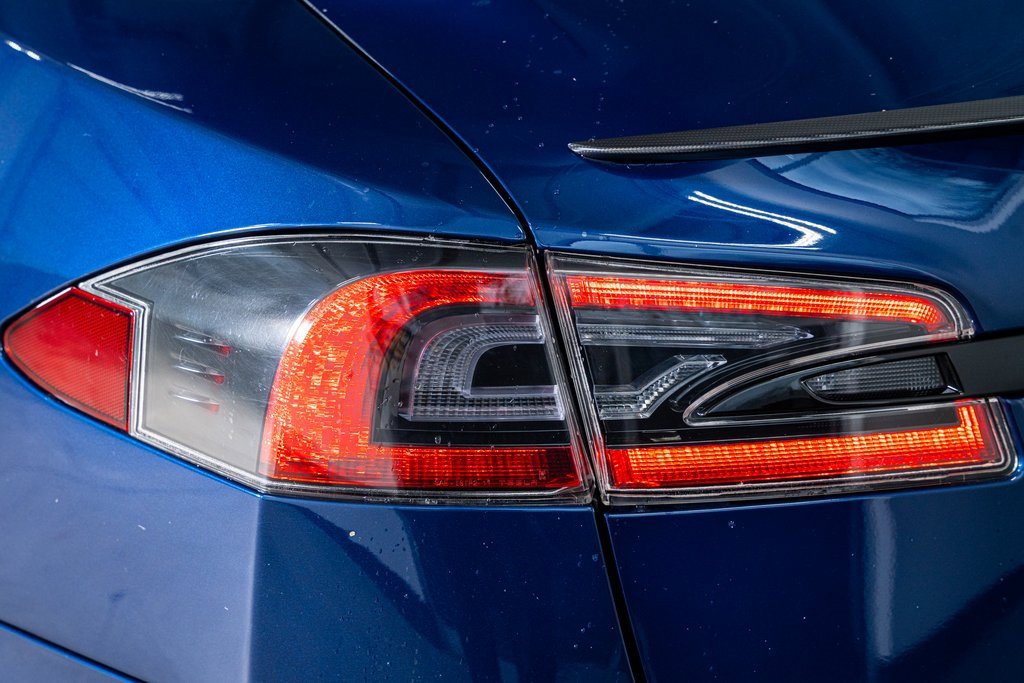 Used 2021 Tesla Model S Plaid image 23
