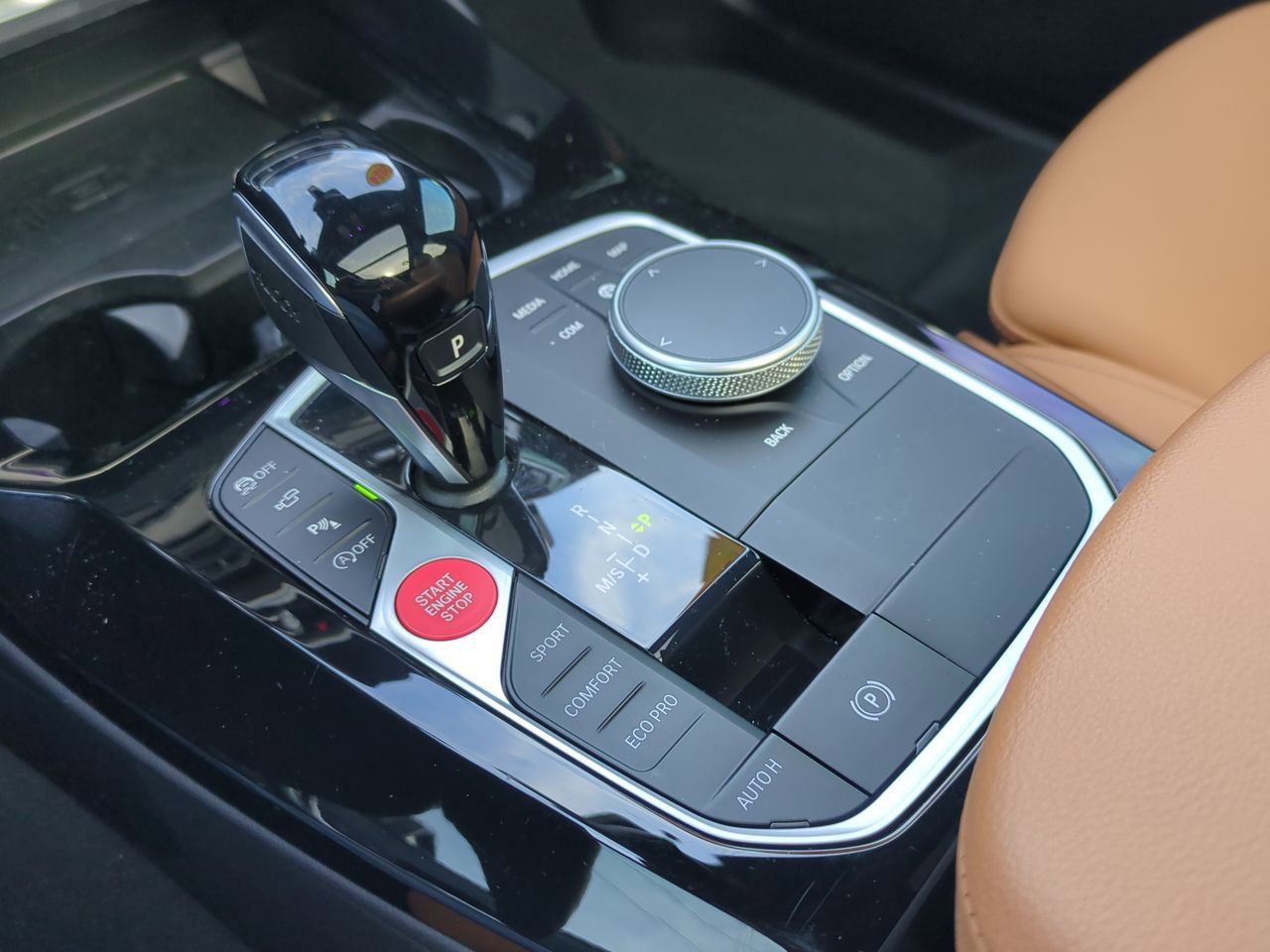 Used 2024 BMW X3 sDrive30i w/ Premium Package image 16