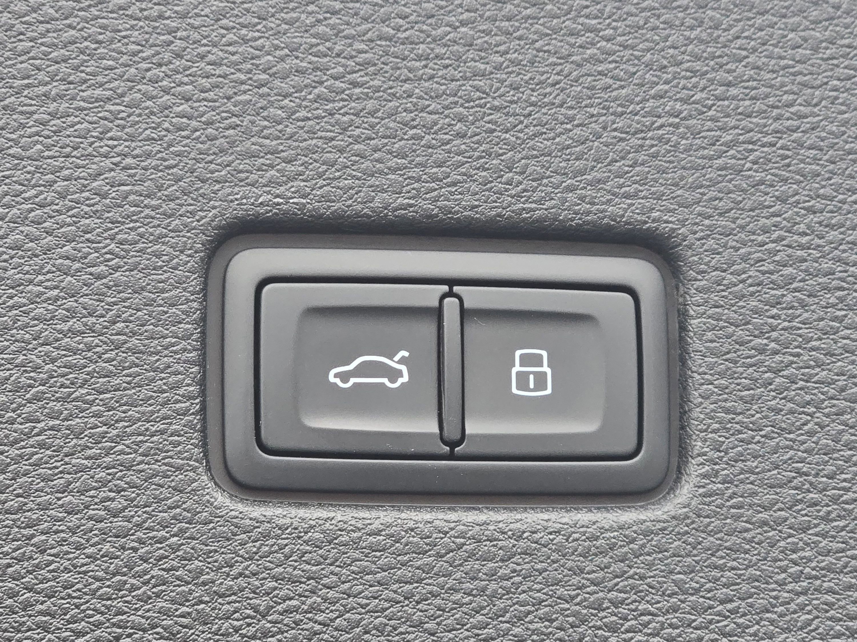 Certified 2025 Audi Q8 Premium Plus w/ Premium Plus Package image 23