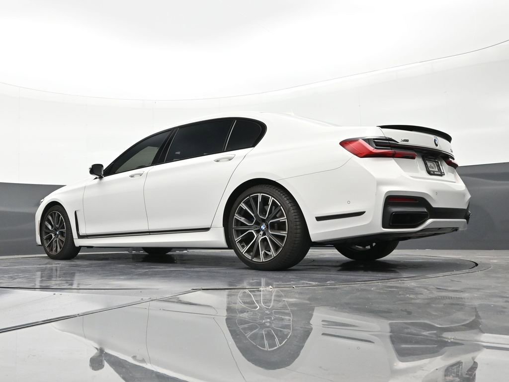 Used 2021 BMW 750i xDrive w/ M Sport Package AWD/4WD image 22