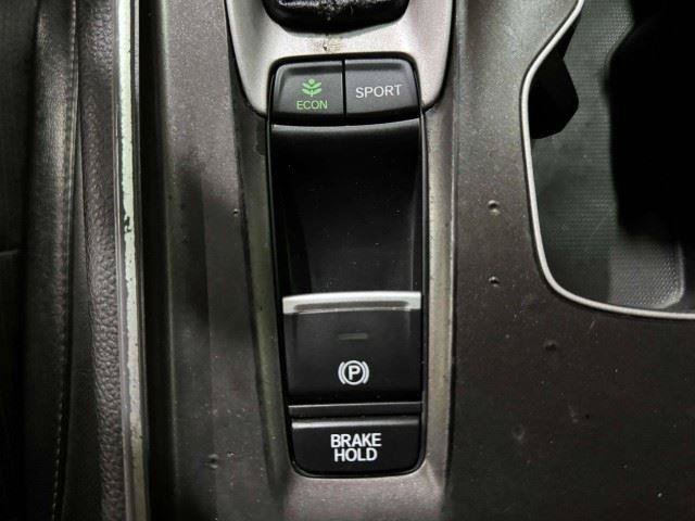 Used 2018 Honda Accord Sport image 24