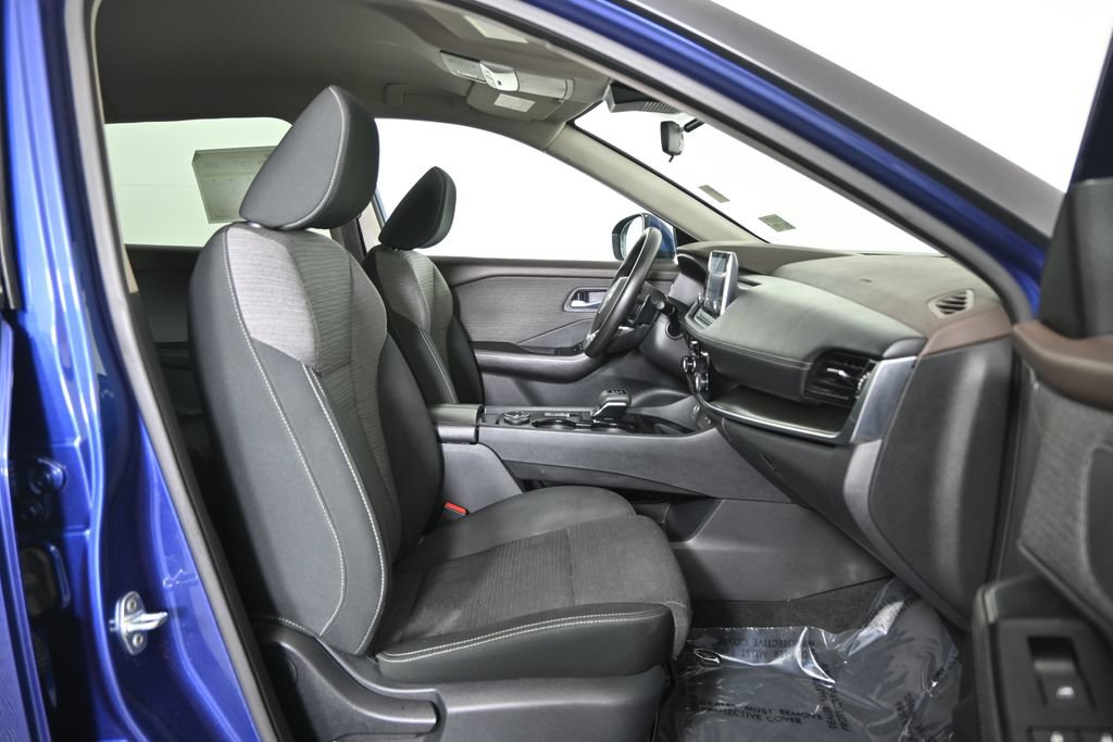 Used 2022 Nissan Rogue SV AWD/4WD image 15