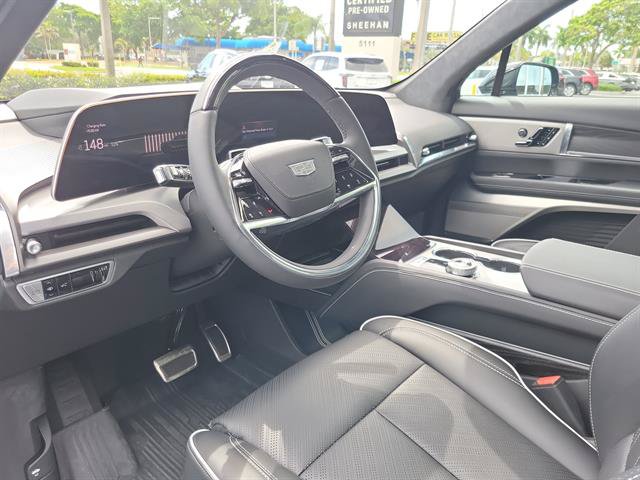 Certified 2026 Cadillac Vistiq Sport w/ LPO, Floor Liner Package AWD/4WD image 16