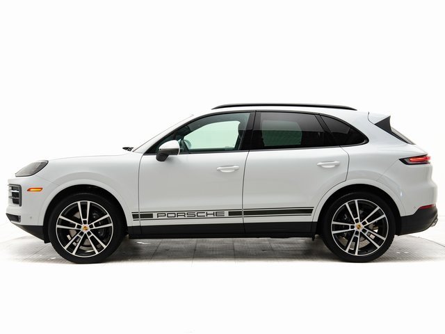 Used 2024 Porsche Cayenne image 2