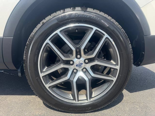 Used 2016 Ford Explorer Sport w/ Equipment Group 401A AWD/4WD image 24