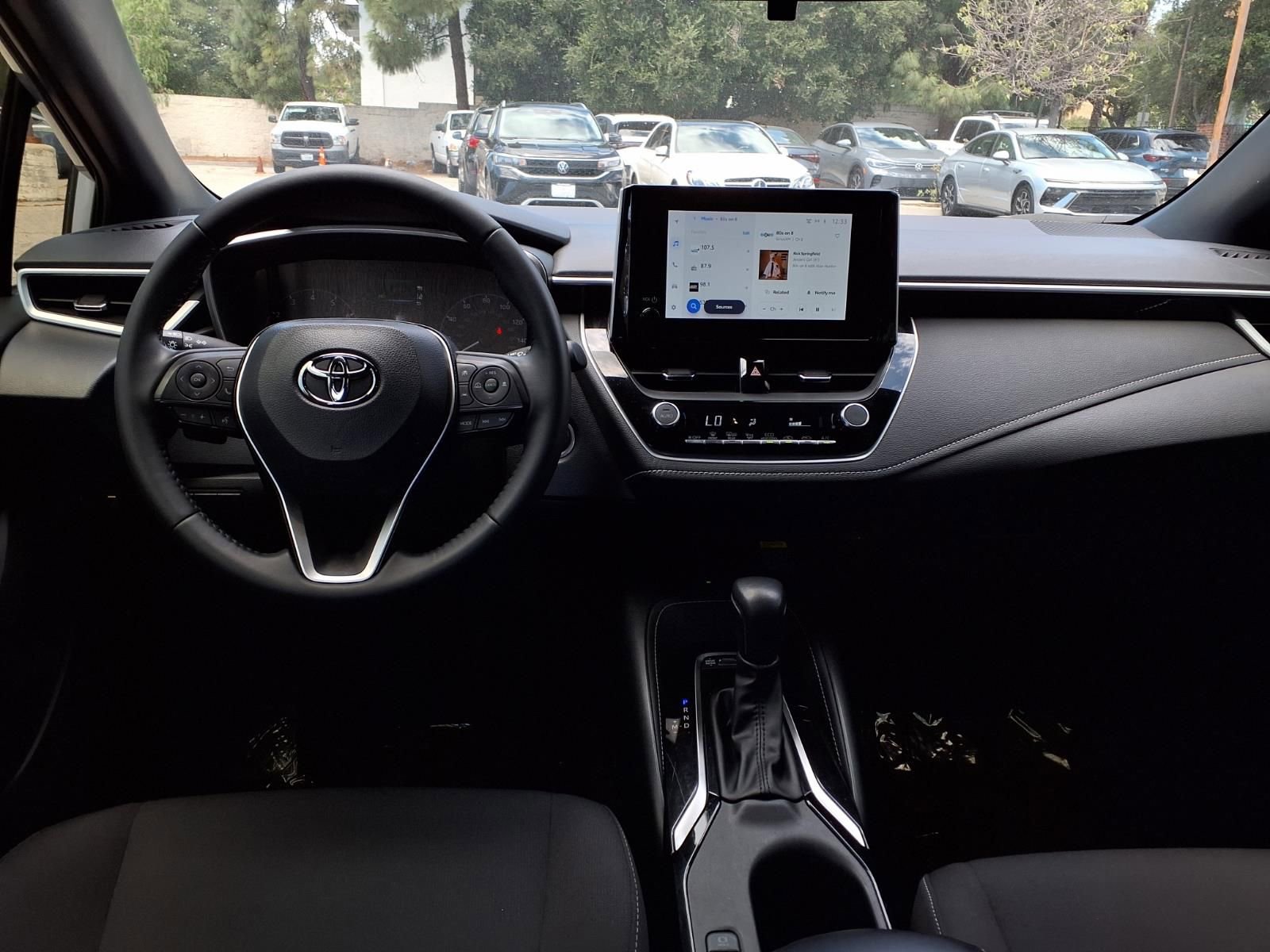 Used 2024 Toyota Corolla SE w/ SE Package FWD image 17