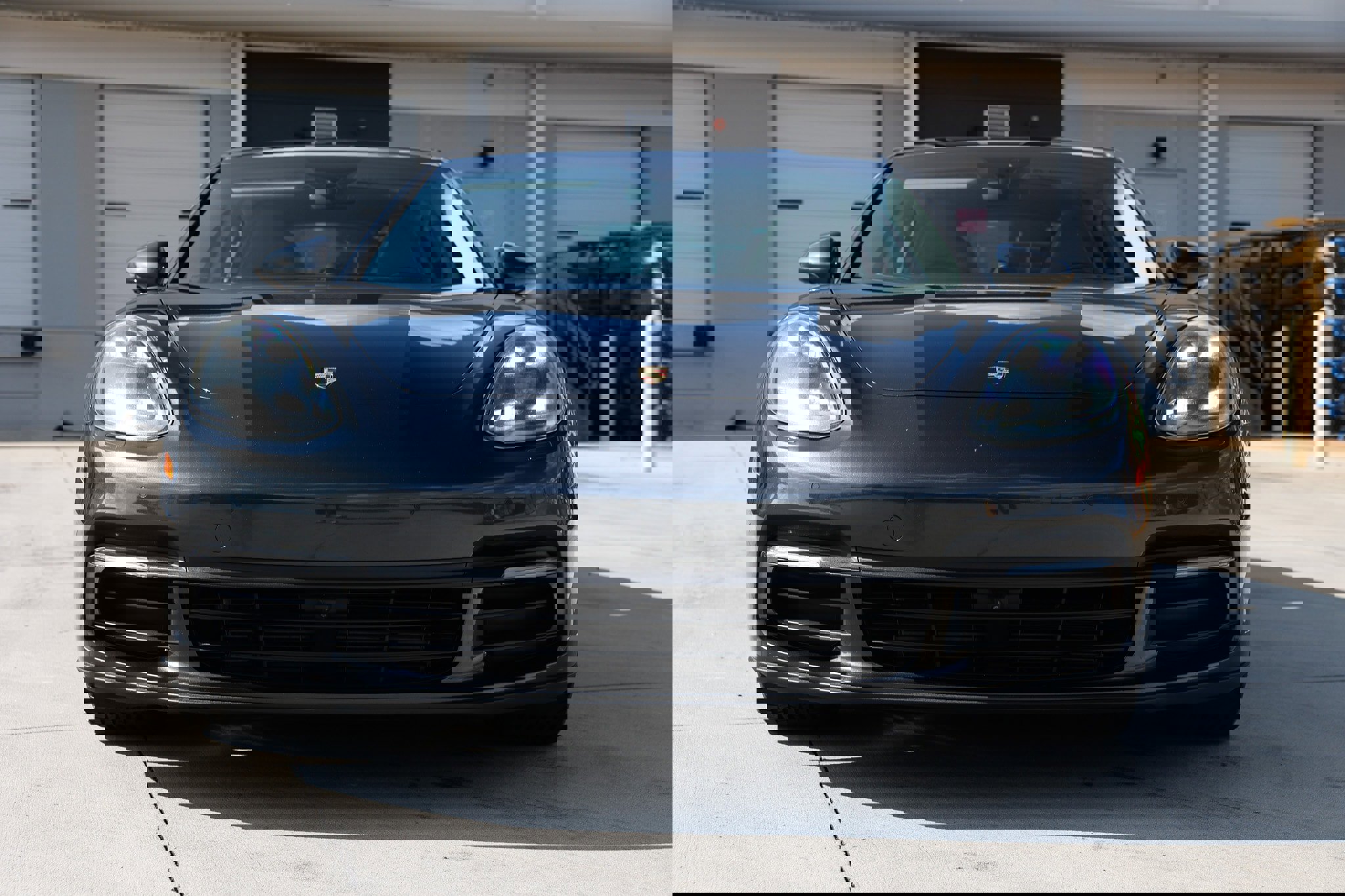 Used 2020 Porsche Panamera image 22