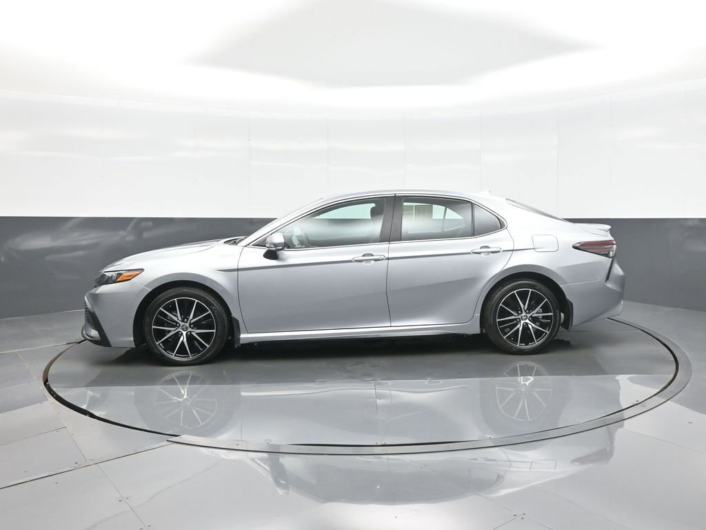 Certified 2023 Toyota Camry SE FWD image 6