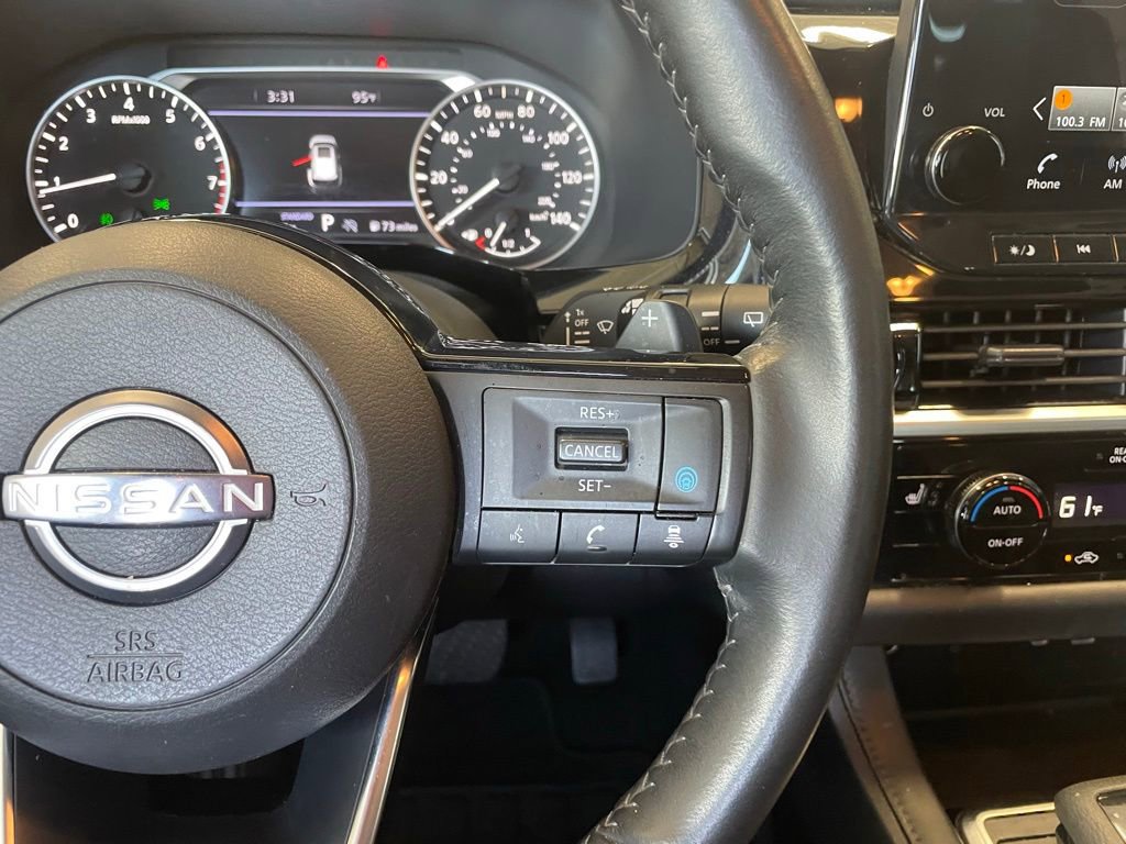 Used 2023 Nissan Pathfinder SL FWD image 14