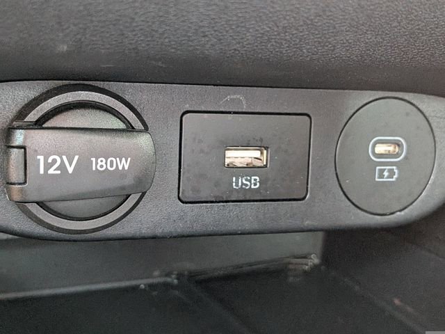 Certified 2025 Hyundai Elantra SEL image 22