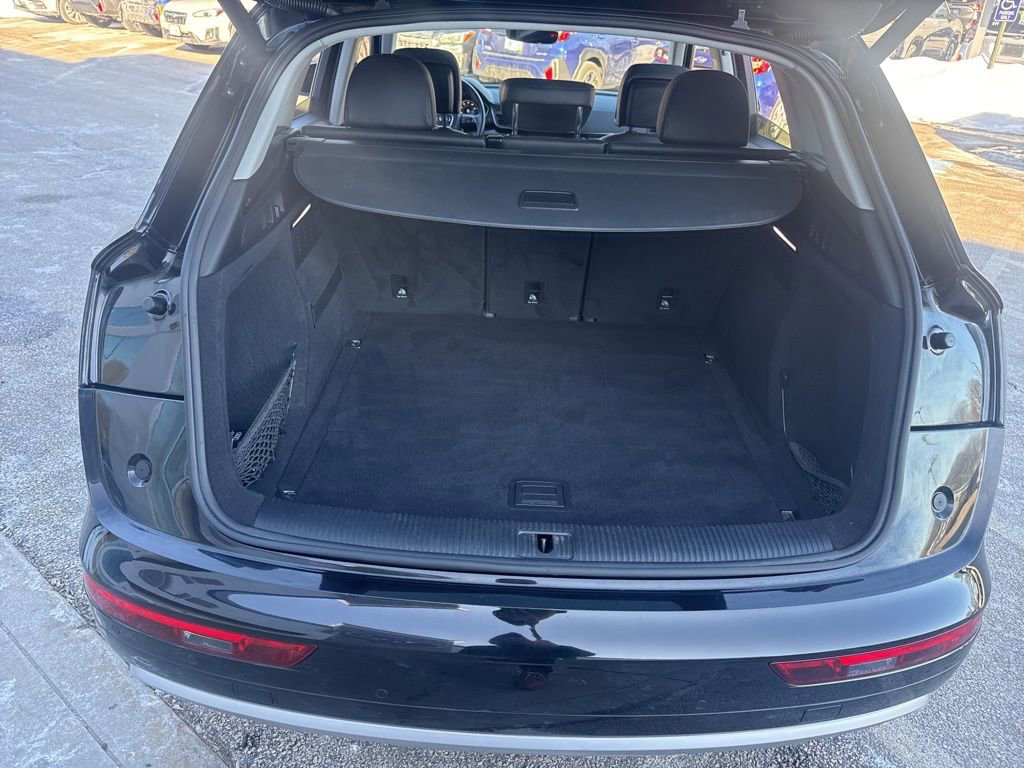 Used 2020 Audi Q5 2.0T Premium Plus w/ Premium Plus Package image 24