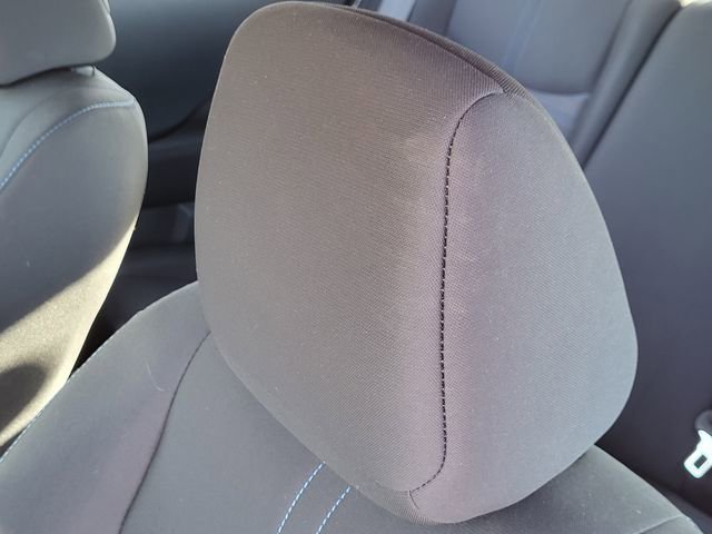 Used 2025 Nissan Leaf S image 5