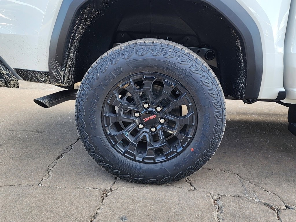 New 2026 GMC Canyon Elevation w/ Convenience Package image 50